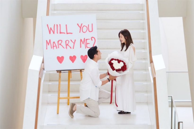 สละโสดแล้ว!บิ๊ก เบญจรงคกุล คุกเข่าขอแฟนสาวแต่งงาน