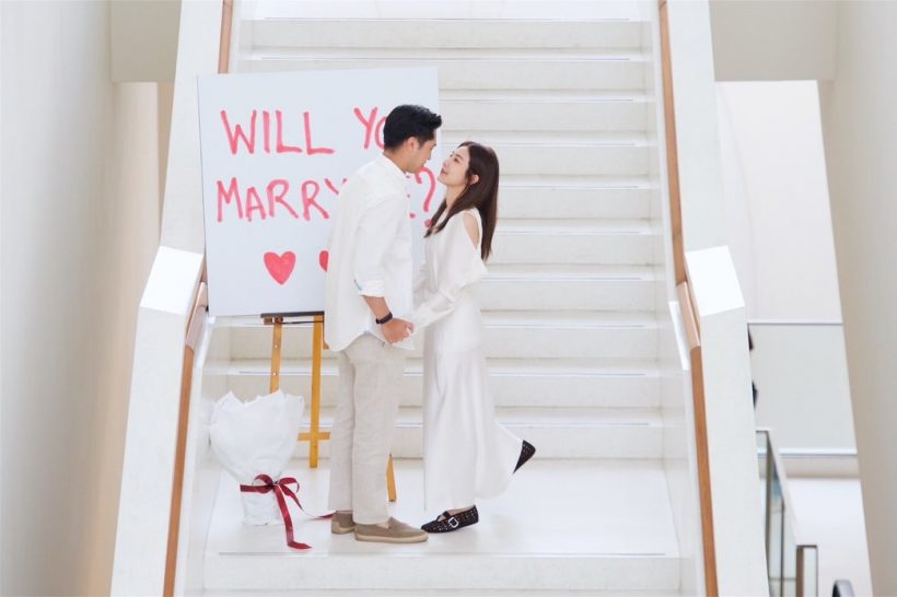 สละโสดแล้ว!บิ๊ก เบญจรงคกุล คุกเข่าขอแฟนสาวแต่งงาน