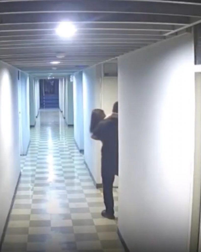 เปิดวงจรปิดวินาที อดีตกู้ภัยประกบ คริสติน ถึงห้อง!