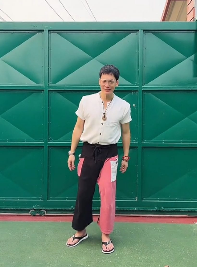 บี้-สุกฤษฎิ์ โชว์สเต็ปสับฉลองเพลงอู้บ่จ้าง 1 ล้านวิวแล้ว