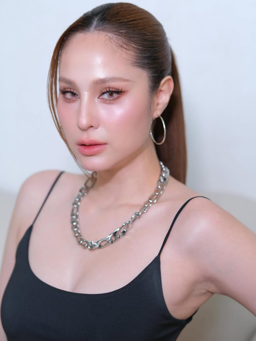 คนสวยขางานเข้า! ขวัญ อุษามณี คลิปในรถโดนจับผิด