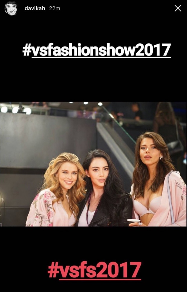 ว้าววว!! 2 สาวไทยที่ถูกเชิญไปร่วมชมโชว์ Victoria Secret 2017” พร้อมถ่ายภาพคู่นางฟ้าระดับโลก!