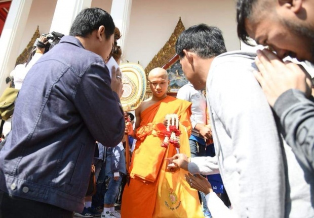 เปิดภาพชุด!! หลวงพี่เจ เข้าพิธีอุปสมบท ที่วัดบางช้างเหนือ อ.สามพราน จ.นครปฐม