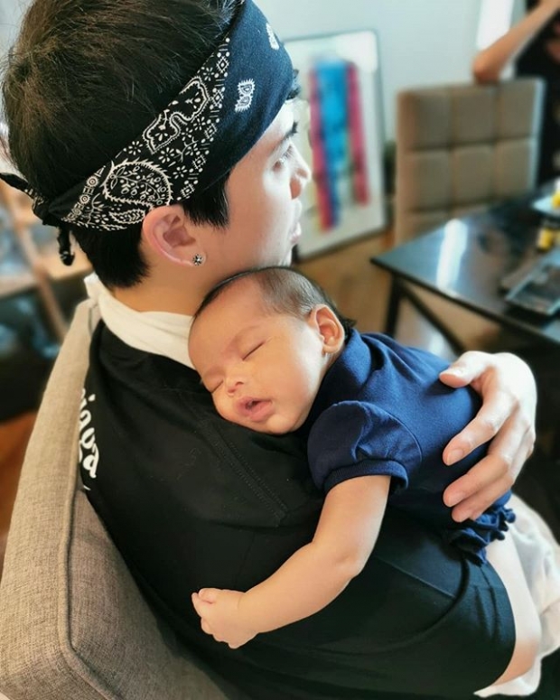 “ป๊อก ภัสสรกรณ์” ยอมรับ! เห่อลูกมา เผยหวงลูก “น้องมีญ่า” ลูกสาวเป็นพิเศษ