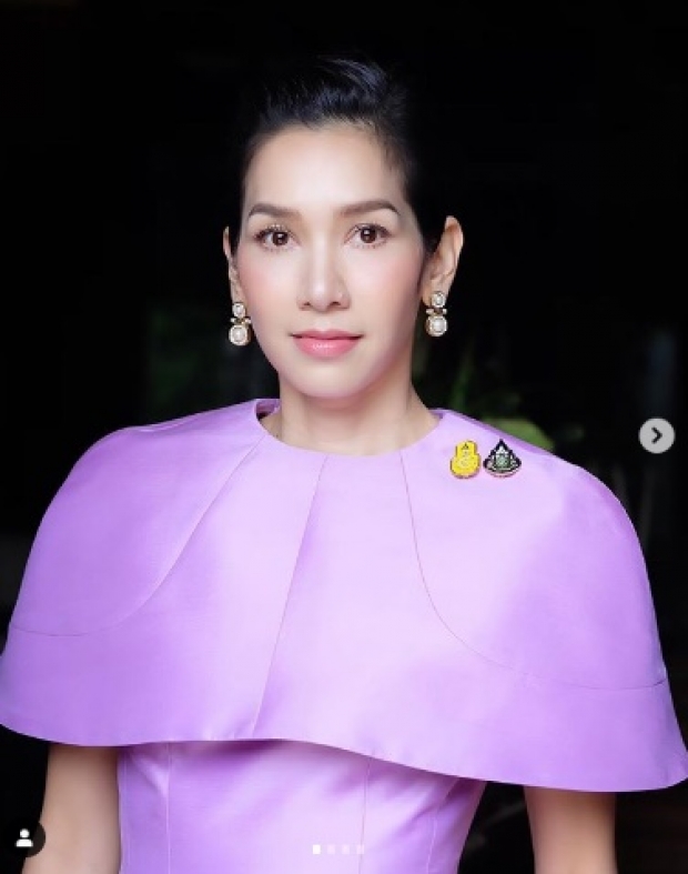  ส่องความสวย  นุสบา สวมชุดผ้าไทย ต้อนรับผู้นำประเทศจากอาเซียน โชว์ความเป็นไทยได้สง่างามมาก!