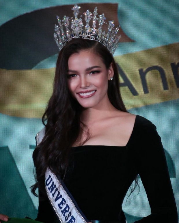 เปิดภาพชุดว่ายน้ำ ฟ้าใส ปวีณสุดา เตรียมความพร้อมคว้ามงบนเวที  Miss Universe 2019