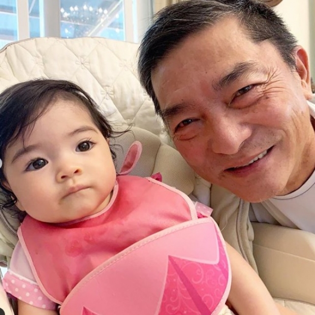 ‘ลิเดีย’ เผยโมเมนต์อบอุ่น ลูกๆรดน้ำดำหัวตา-ยาย ในวันสงกรานต์