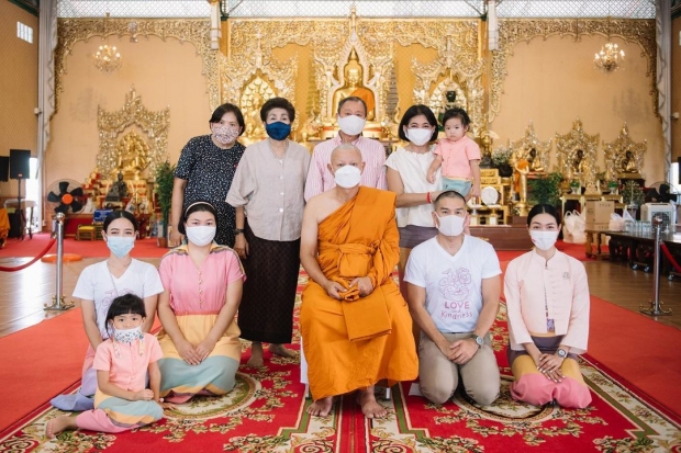 เปิดภาพบรรยากาศ “คุณพ่อแพนเค้ก” ละทางโลก เข้าสู่ทางธรรม 