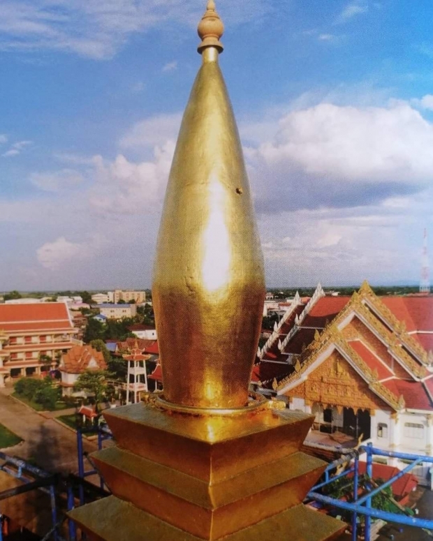 เปิดภาพ กองทองคำสุดอลังการ ที่ เบลล่า ราณี ถวายปิดทองพระธาตุเชิงชุม