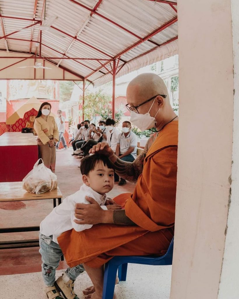 สามีอีฟ พุทธิดา บวชมอบบุญกุศลให้ อาต้อย-ครอบครัว