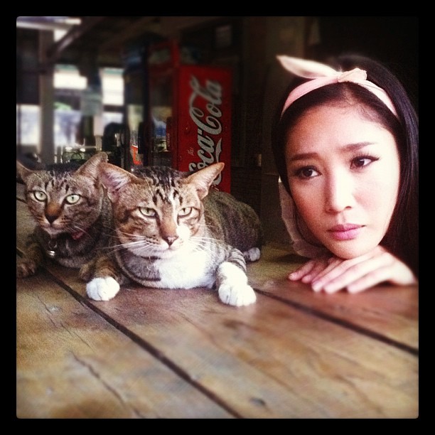 Pic : แตงโม กับน้องเหมียวแสนซน!!