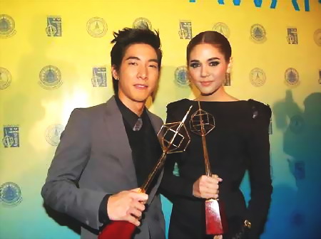 โผไม่พลิกชมพู่-โตโน่คว้าดารานำโทรทัศน์ทองคำ