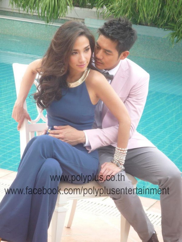 เวียร์ อั้ม ญาญ่า ณเดชน์ "ถ่ายแบบ Oops"