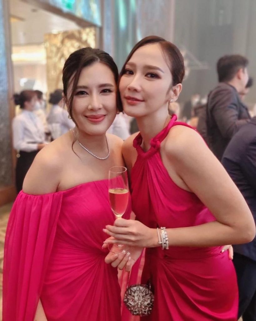 เปิดโฉมหน้าน้องคนสนิท อั้ม พัชราภา เดินหน้าเป็นเเม่สื่อหาเเฟนให้พี่สาว