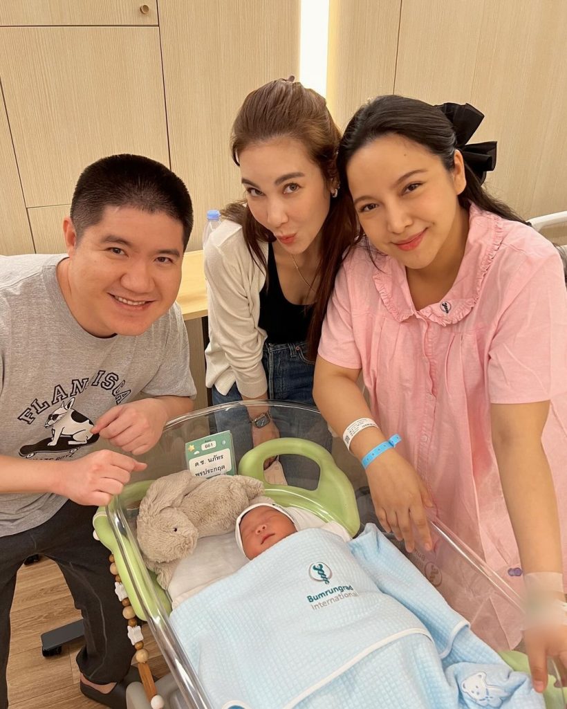 ยินดีด้วย ดาราสาวต้อนรับลูกชายคนแรก