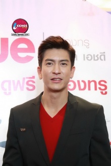 ติ๊ก เคลียร์หลังโดนมองสวมแทนพรีเซ็นเตอร์ ณเดชน์