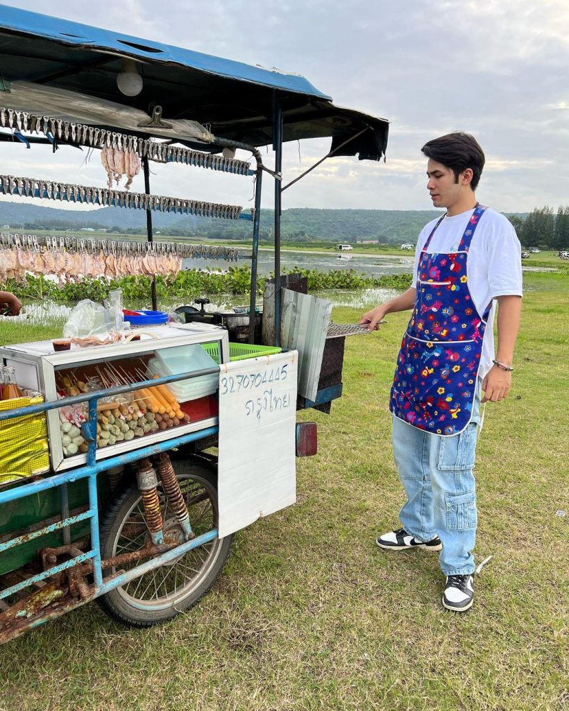 นักร้องดังสู้ชีวิตล่าสุดผันตัวขายลูกชิ้นทอด-หมึกปิ้ง