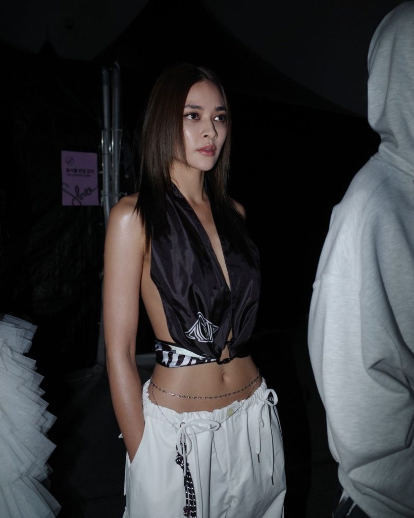 โกอินเตอร์! นางเอกมีมง เดินสับกลางรันเวย์ Seoul Fashion Week