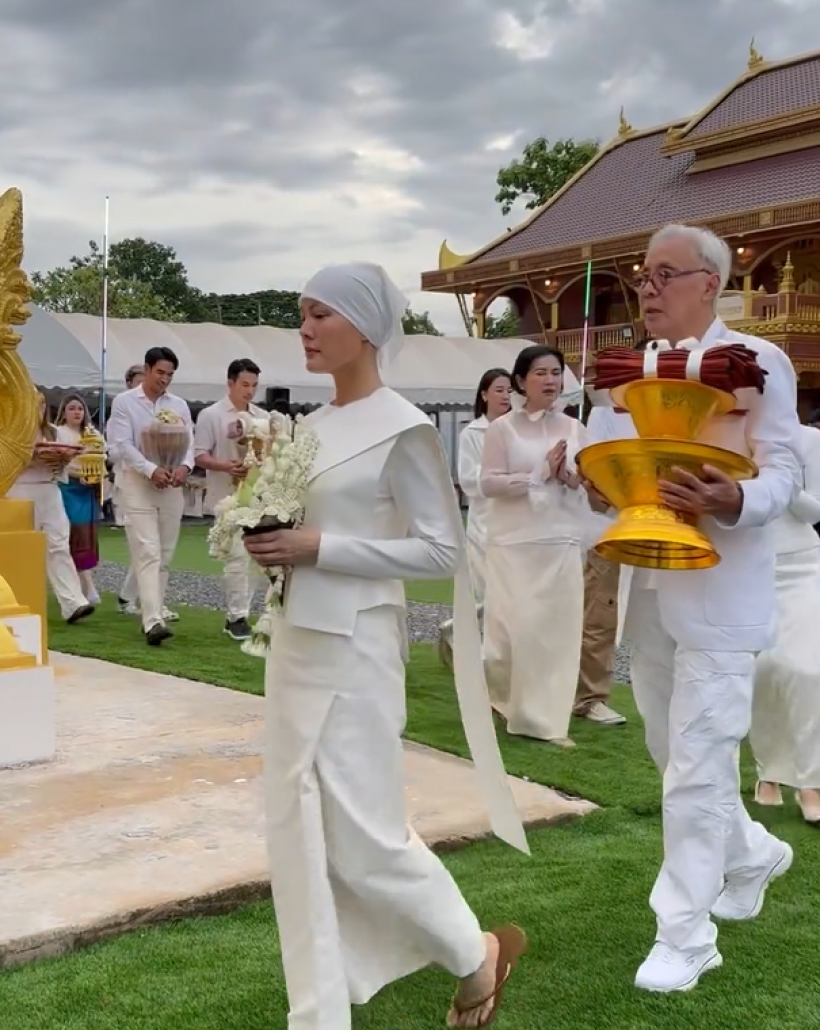 เปิดโฉมหน้าผู้ใหญ่คนสำคัญ ถือผ้าไตรพระราชทาน เดินตามหลังเจนี่