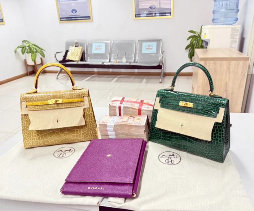 จบด้วยดี!! ดิว อริสรา คืนสร้อย Bvlgari-กระเป๋าแบรนด์เนม ให้ เมย์ วาสนา แล้ว