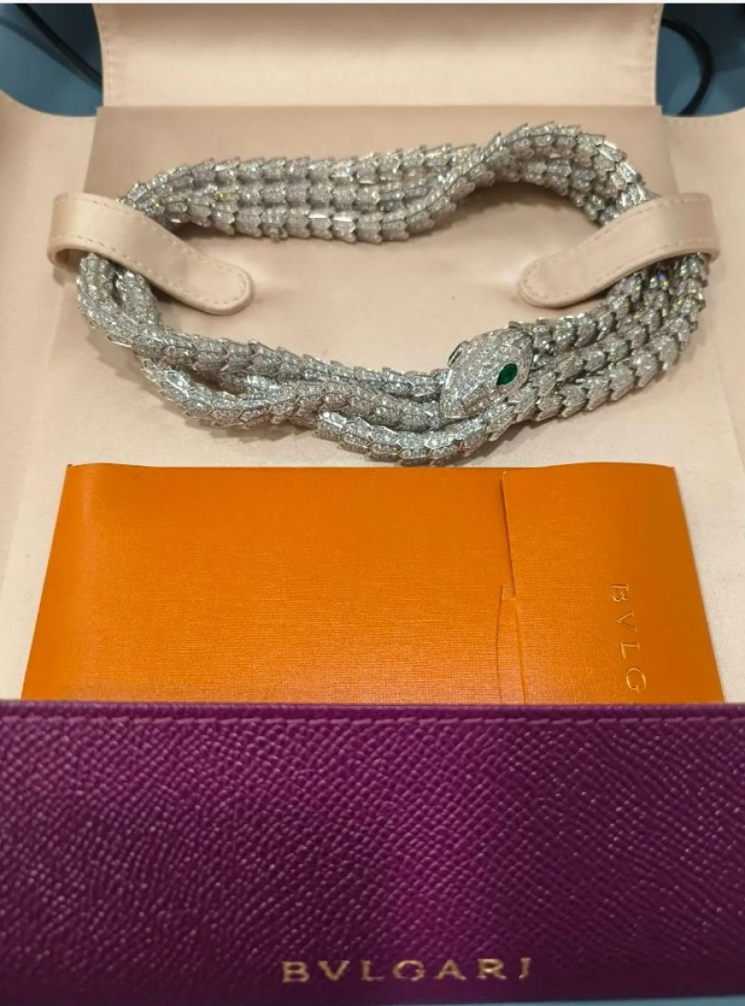 จบด้วยดี!! ดิว อริสรา คืนสร้อย Bvlgari-กระเป๋าแบรนด์เนม ให้ เมย์ วาสนา แล้ว