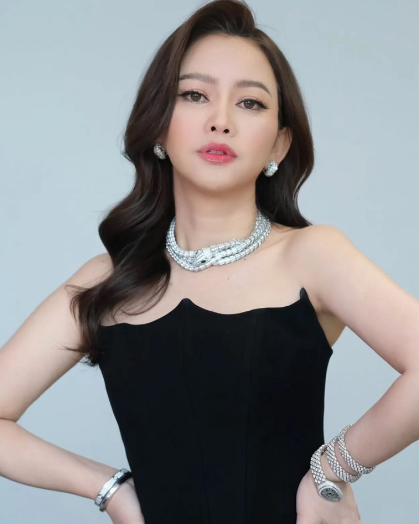 จบด้วยดี!! ดิว อริสรา คืนสร้อย Bvlgari-กระเป๋าแบรนด์เนม ให้ เมย์ วาสนา แล้ว