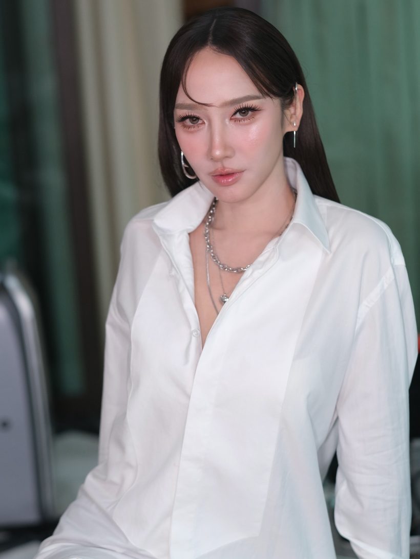 เพจดังสวนกลับดราม่าแซะอั้มไลฟ์ขายของกับเจนนี่!