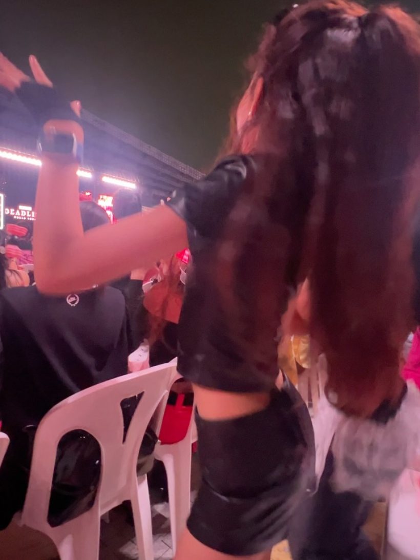 ลูกดาราดัง โดนตั้งคำถามตรง ปมลุกเต้นกลางคอนฯ BLACKPINK
