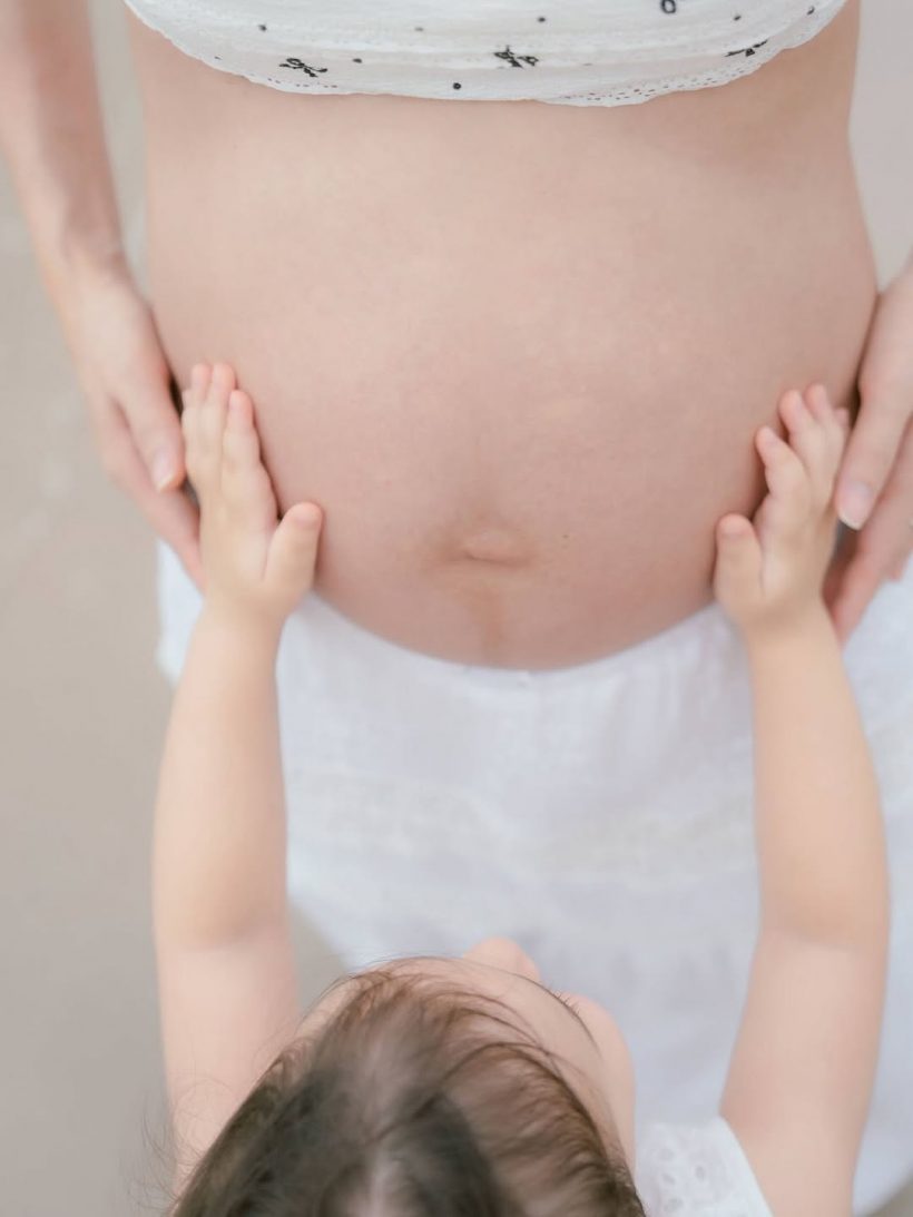 เปิดนาทีลุ้น! ไอซ์ อภิษฎา อั้นเเทบไม่ไหวเกือบคลอดกลางรายการ