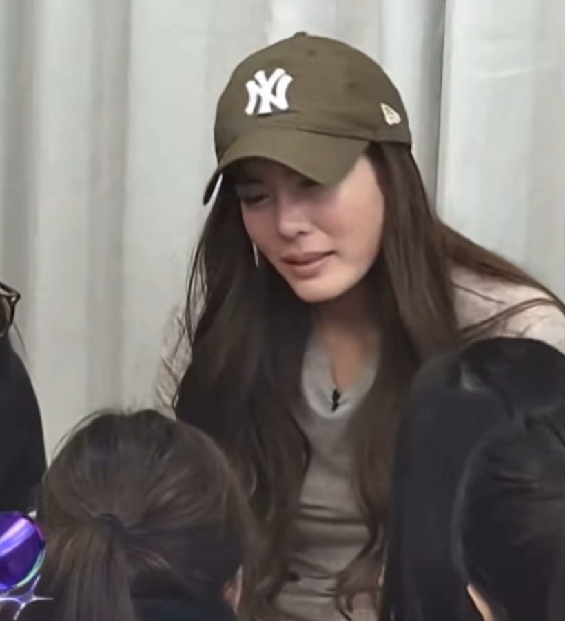 ช็อตสะเทือนใจ เจนี่ สุดกลั้น ปล่อยโฮกลางงาน