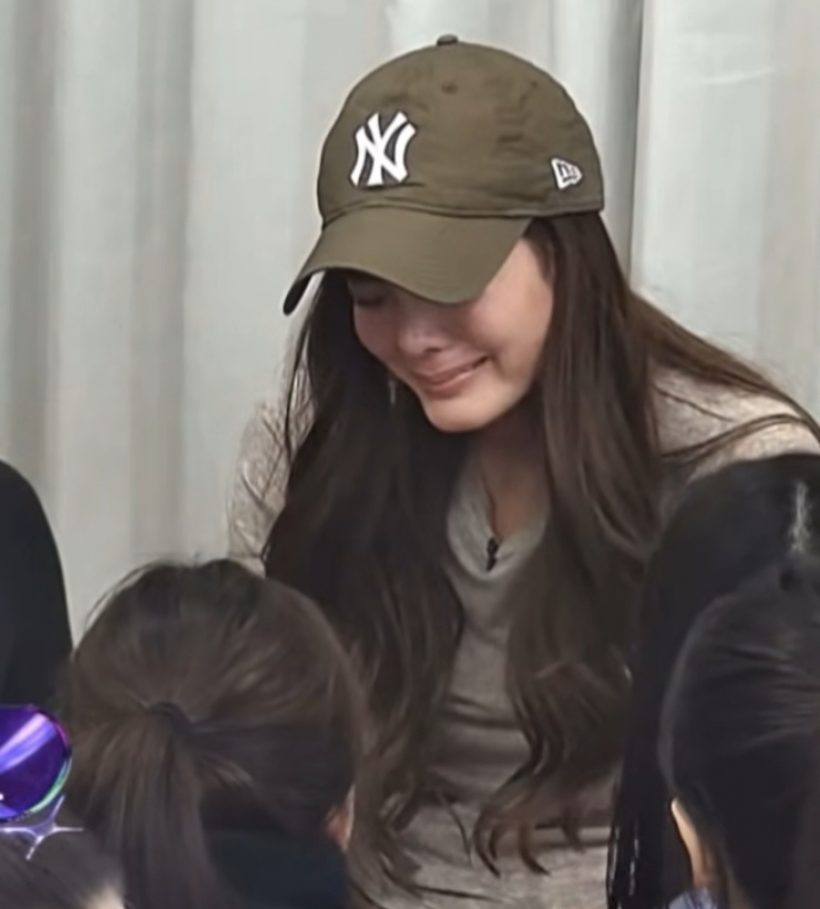 ช็อตสะเทือนใจ เจนี่ สุดกลั้น ปล่อยโฮกลางงาน