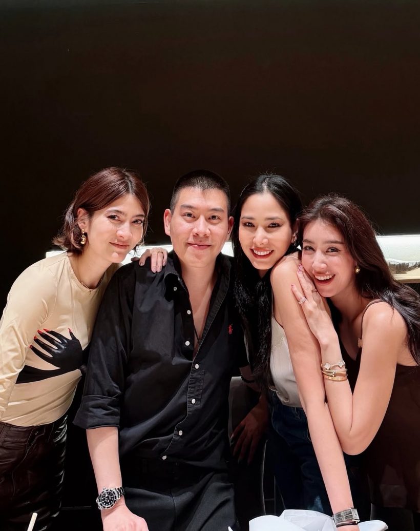 เฮดังๆ! มาร์กี้-มิ้นต์ ร่วมฉลองอดีตดาราหนุ่มคนนี้ได้เลื่อนยศ