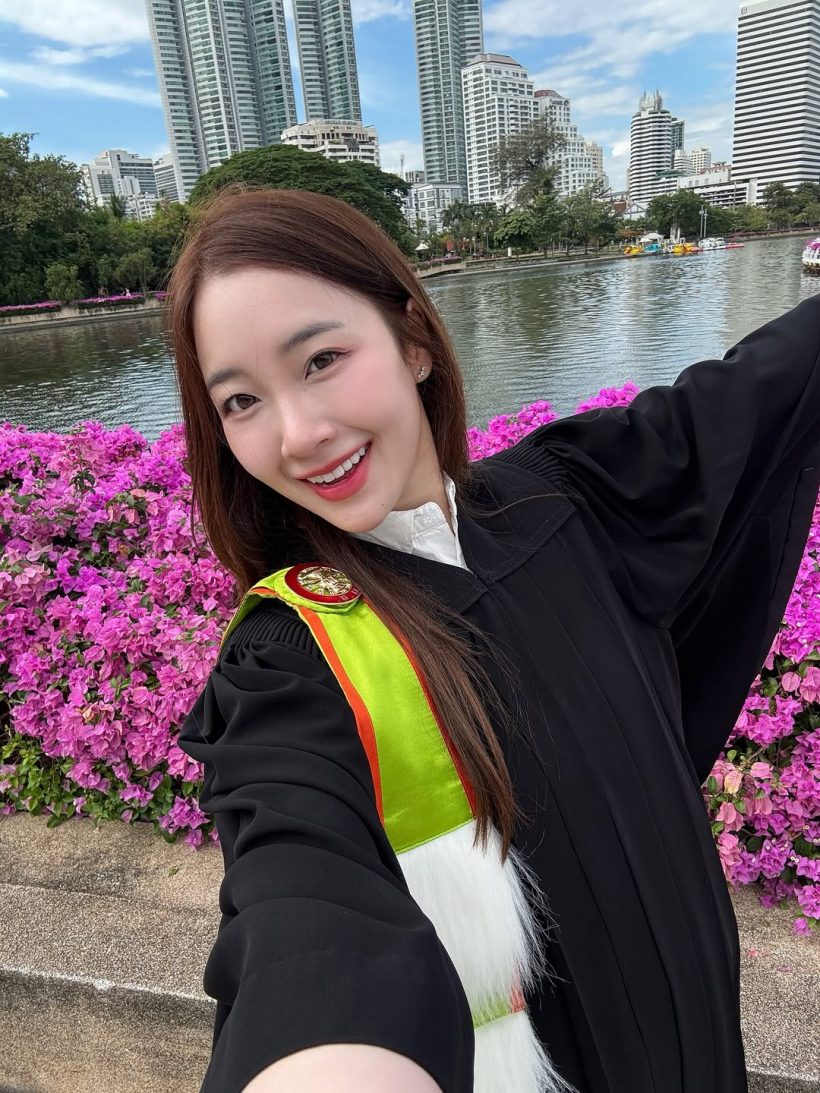 เปิดภาพ 2 คนดัง เรียนจบ ป.โท ด้านการเเพทย์ เก่งครบสูตรจริงๆ