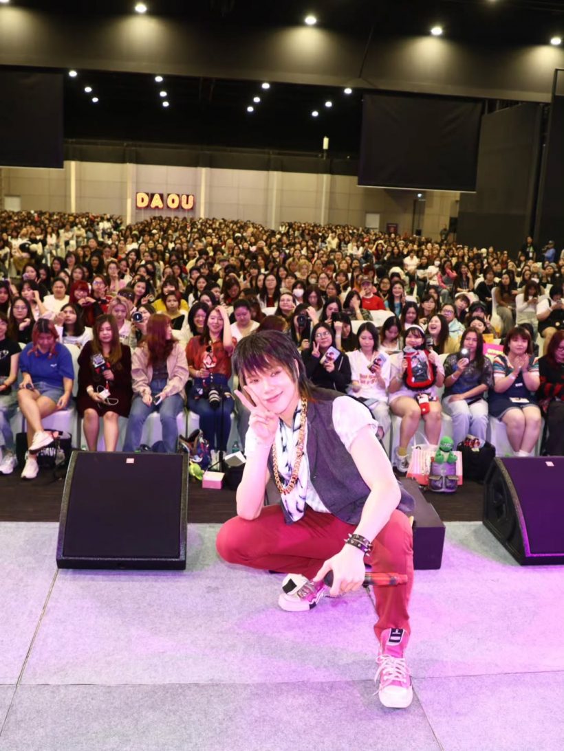 ทำถึงมาก! ดาราหนุ่มฮอตแปลงโฉมฉลองวันเกิด จนจำไม่ได้