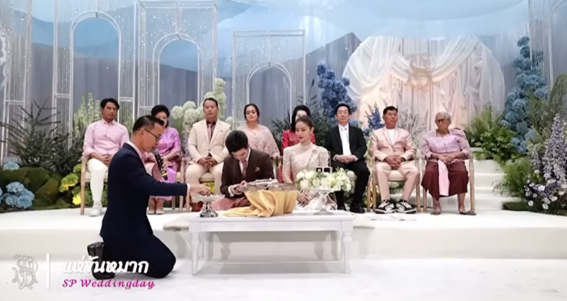 ช็อต! ซัน วงศกร เเชทไม่หยุดช่วงพิธีสำคัญ หน้าเเทบจะติดจอ