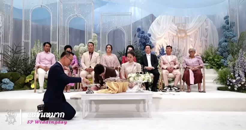 ช็อต! ซัน วงศกร เเชทไม่หยุดช่วงพิธีสำคัญ หน้าเเทบจะติดจอ