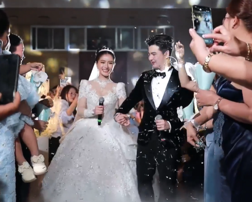 ช็อต! ซัน วงศกร เเชทไม่หยุดช่วงพิธีสำคัญ หน้าเเทบจะติดจอ