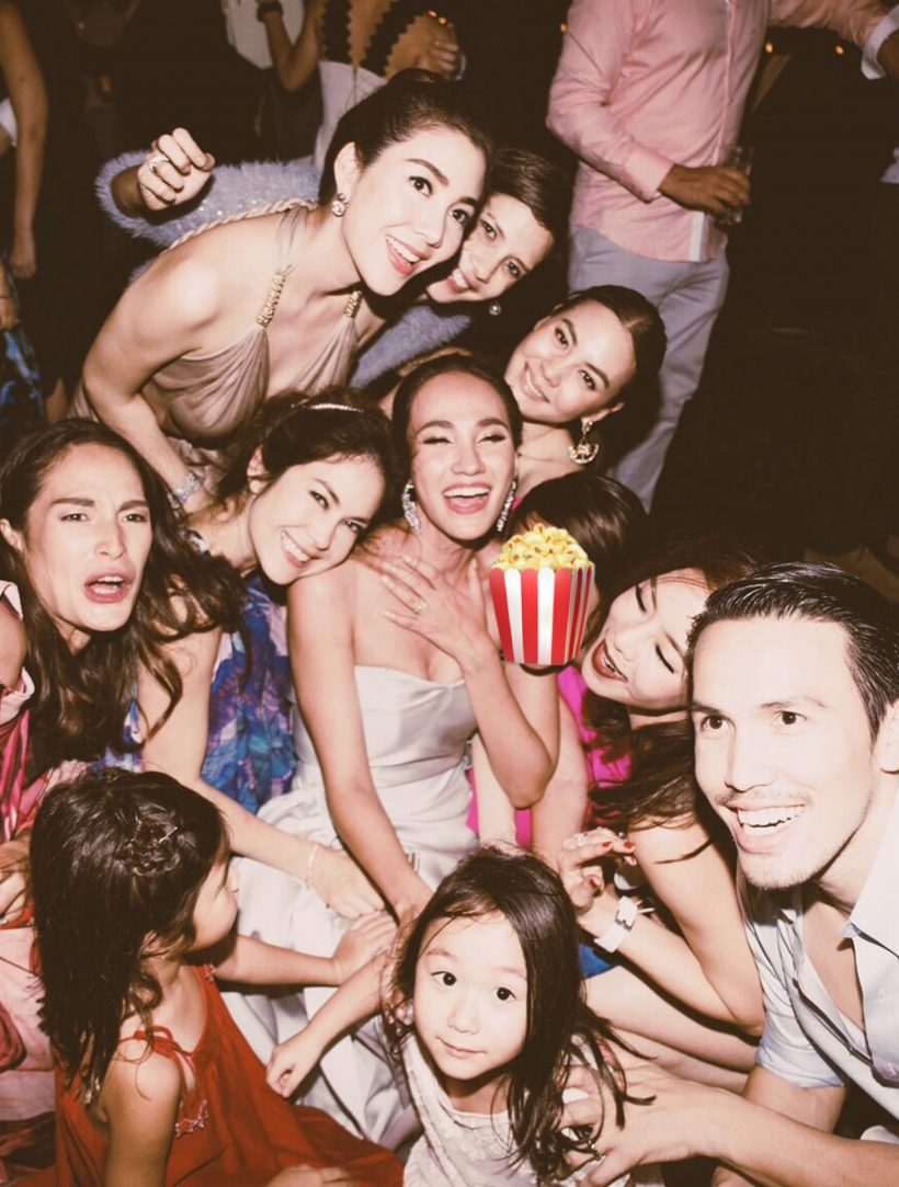 อุ๊ย..พอลล่าโพสต์รูปปี2016 แต่มีคนโดนปิดหน้างานนี้ไม่บอกก็รู้ใคร