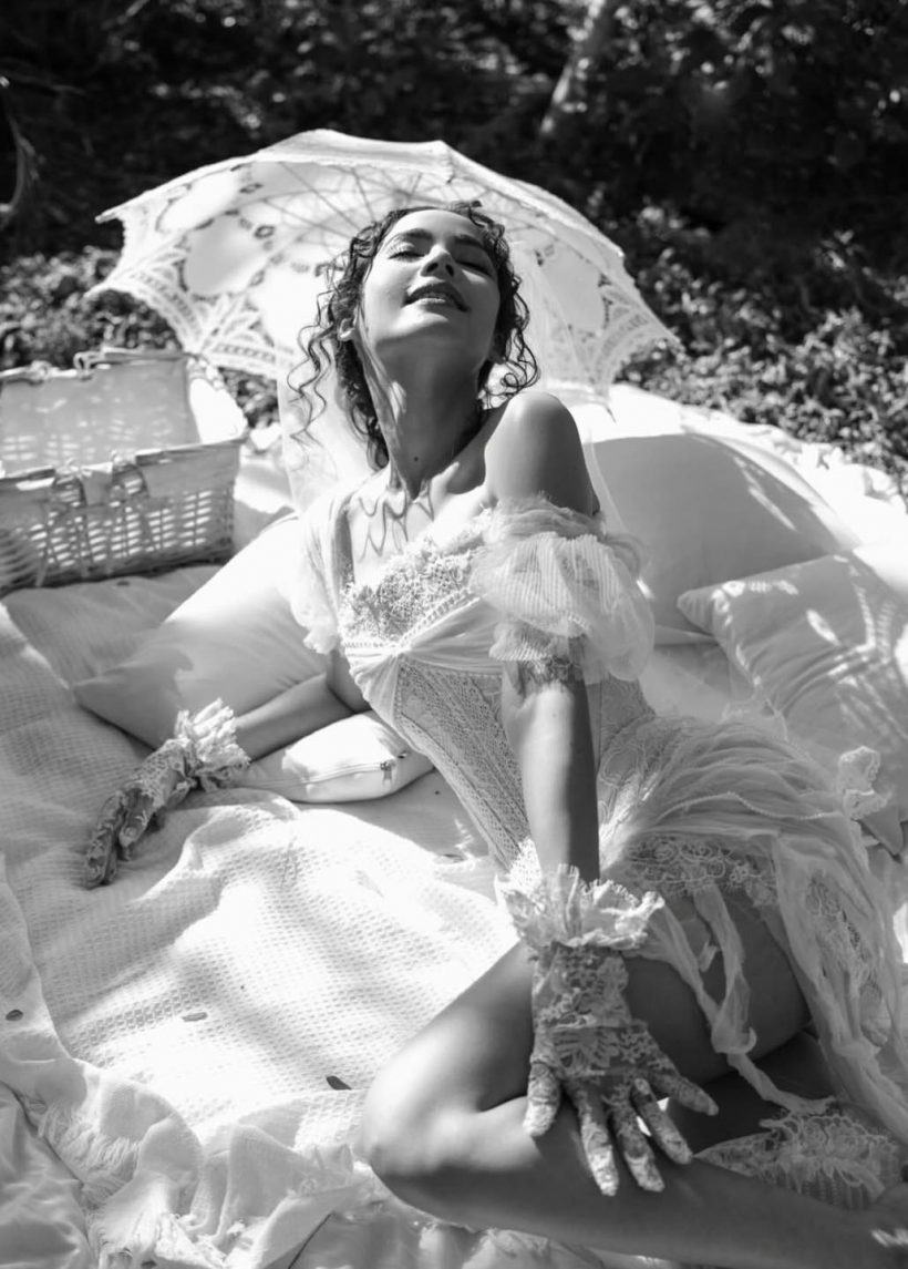 ส่องรีแอคชาวเน็ต หลังญาญ่าเสิร์ฟเอง ในลุคเจ้าสาวสวยละมุน