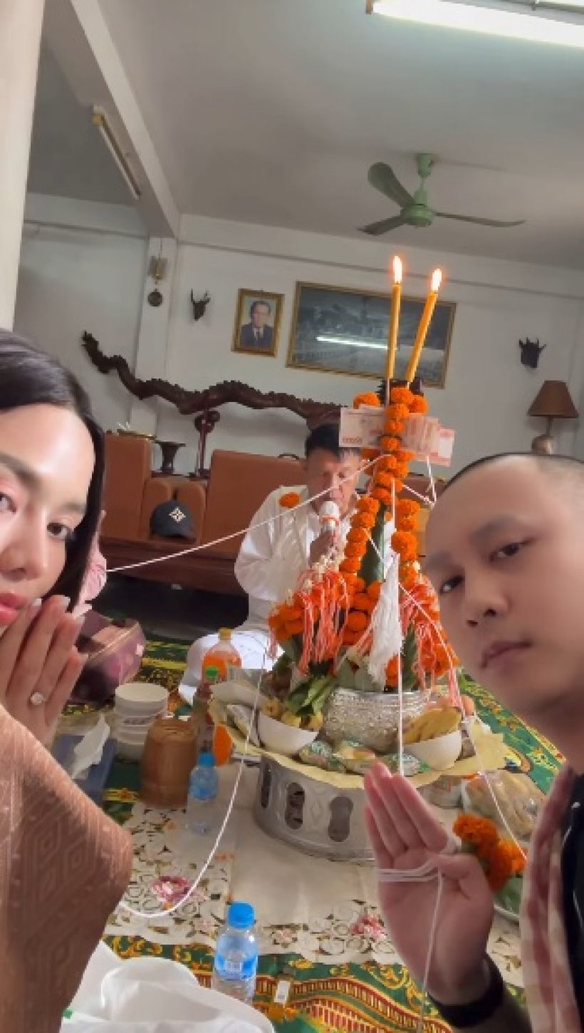 ฮือฮา ดาราสาวดัง ผูกข้อไม้ข้อมือ หลังโพสต์เลิกสามี