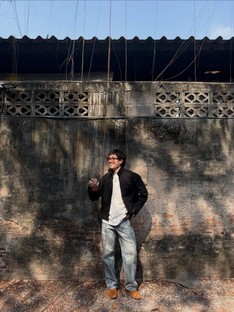 คนโสดใจเจ็บ! หนุ่มฮ็อตควงสาวเดินห้างแบบหวานเจี๊ยบ