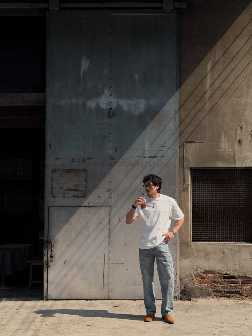 คนโสดใจเจ็บ! หนุ่มฮ็อตควงสาวเดินห้างแบบหวานเจี๊ยบ