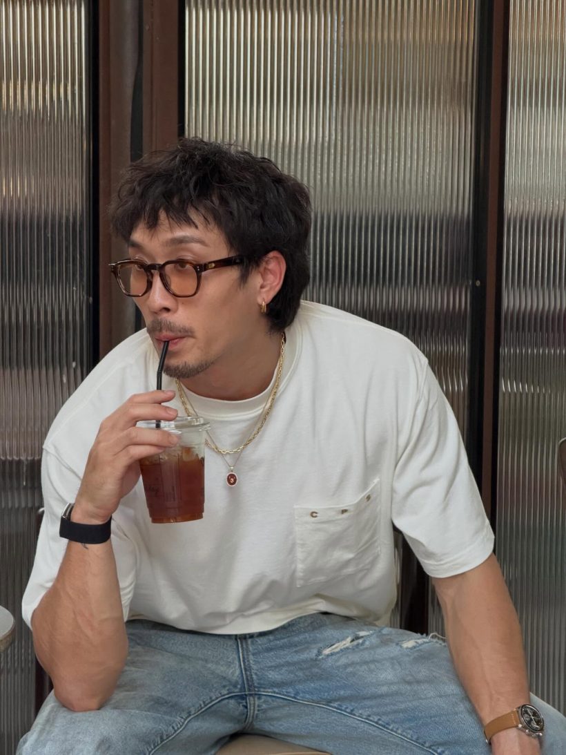 คนโสดใจเจ็บ! หนุ่มฮ็อตควงสาวเดินห้างแบบหวานเจี๊ยบ