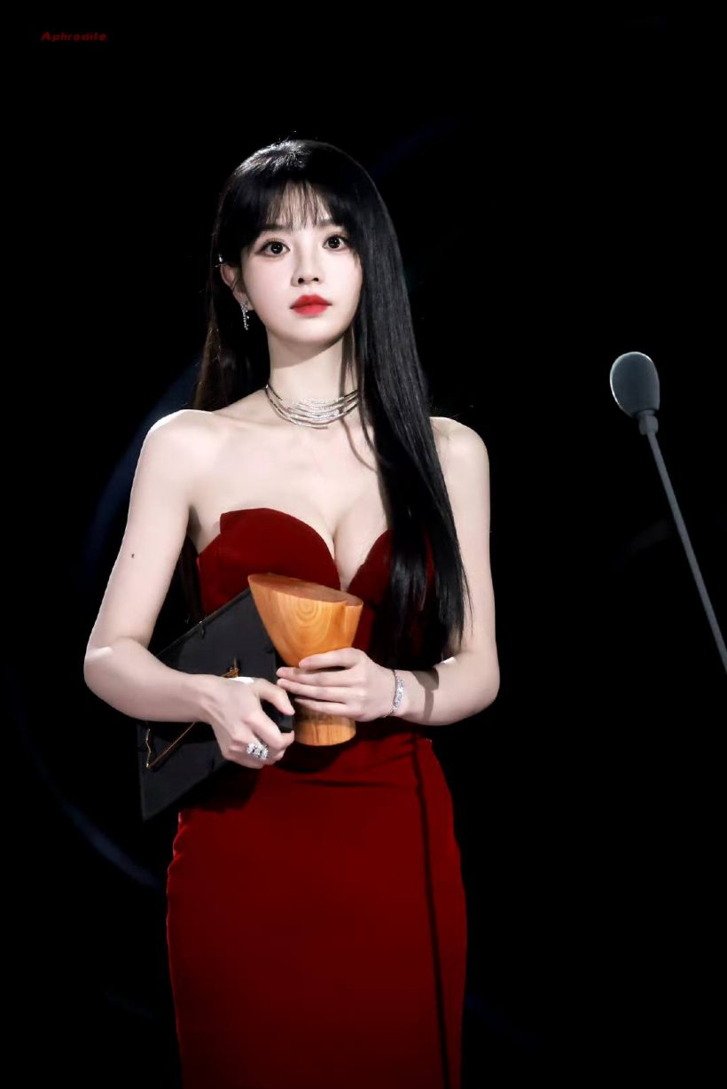 ลืมลุคหวานก่อน! เถียนซีเวยโหมดสตรองทำแฟนคลับตาค้าง