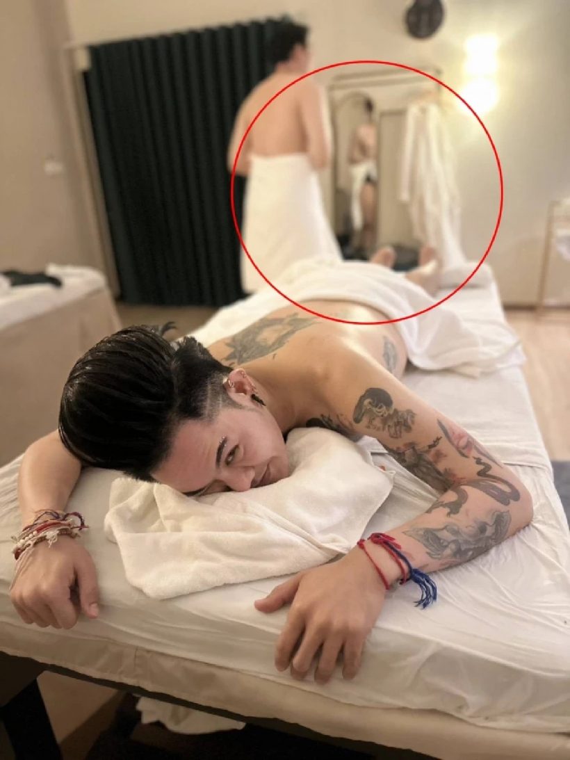 นักร้องหนุ่มดัง เคลียร์ชัด ภาพหลุด “หนุ่มนุ่งผ้าขนหนู”