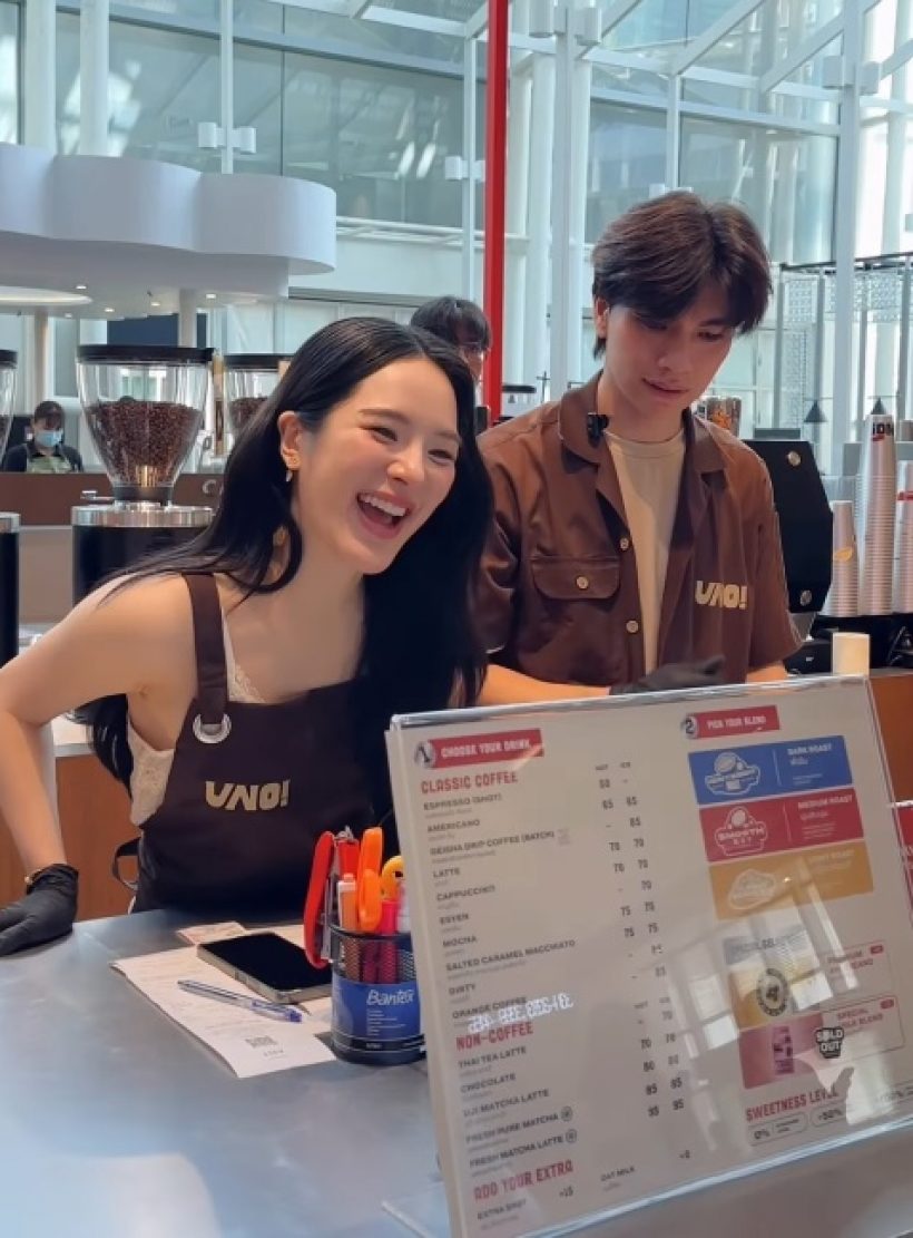 นางเอกดัง ขยันมาก!! ลุยงานบาริสต้าเองทุกขั้นตอน