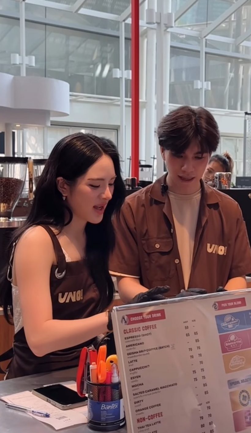 นางเอกดัง ขยันมาก!! ลุยงานบาริสต้าเองทุกขั้นตอน