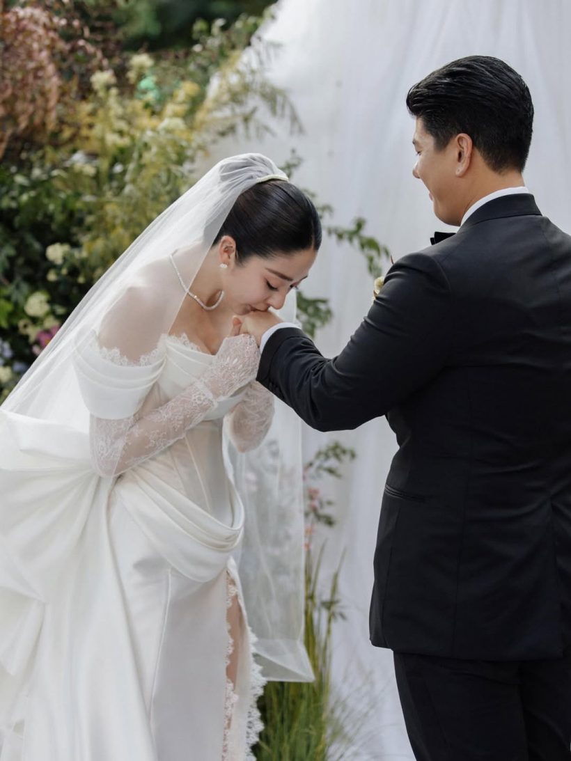 สาวสวยชื่อดัง พูดแล้วตรงๆ ทำไมเพิ่งบอกทุกคนว่าท้อง!