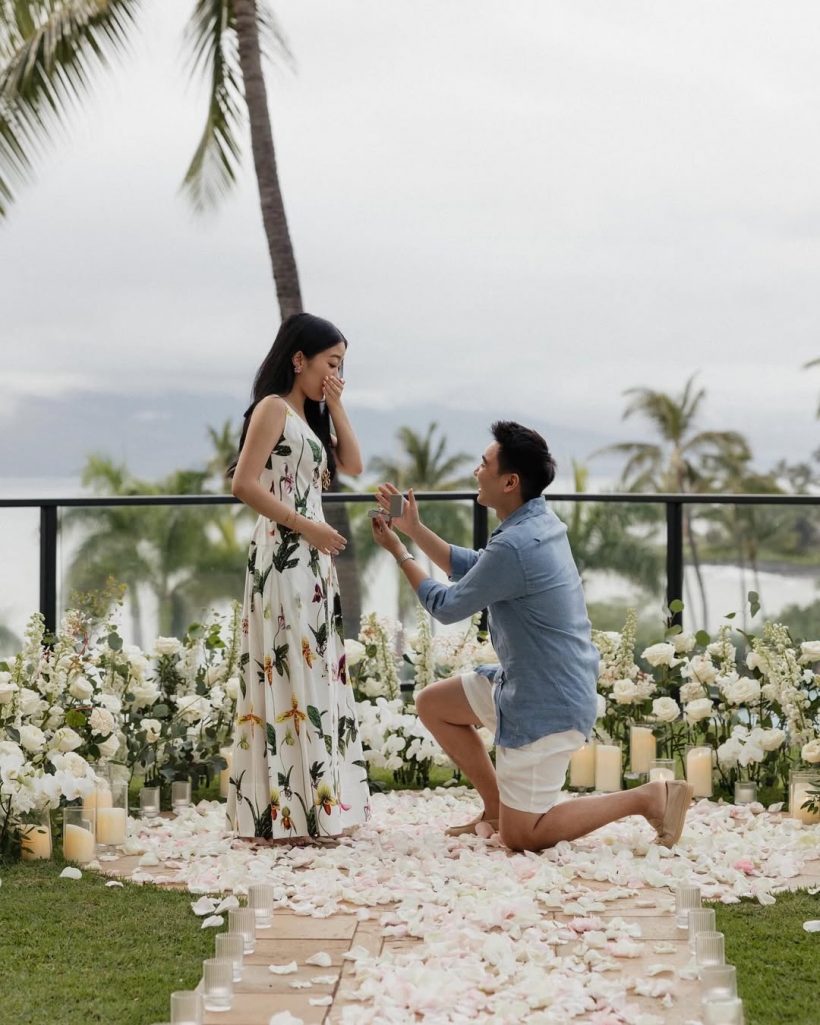 เซอร์ไพรส์วงการไฮโซ คู่รักตระกูลดัง สมเเหวนตีตราจองเเล้ว