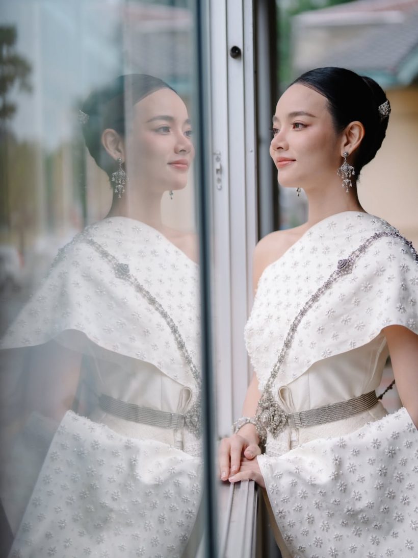 เซอร์ไพรส์! นางเอกดังใส่ชุดไทยสวยละมุน หรือจะมีข่าวดี